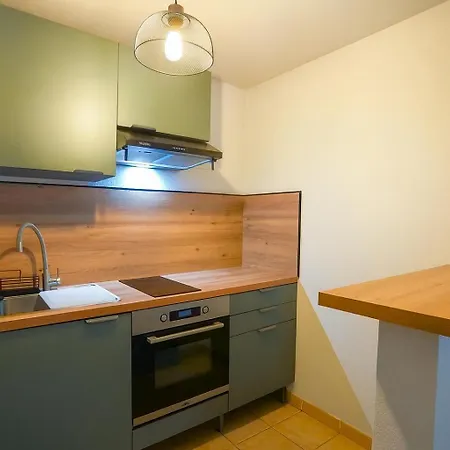 Avec Balcon Parking Centre Alès