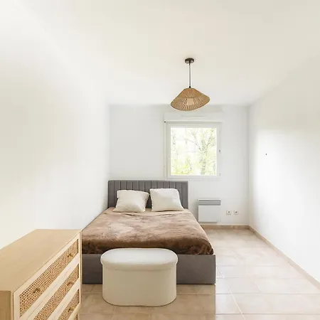 Apartman Avec Balcon Parking Centre